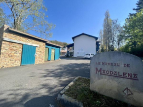Cambo-les-Bains T2 avec piscine et WiFi, cosy pour 2 personnes - FR-1-495-143